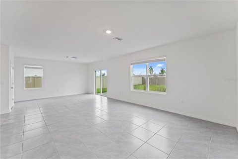 Casa en venta en Wesley Chapel, Florida, 4 dormitorios, 209.96 m2 № 1904093 - foto 6