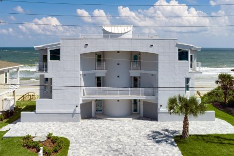 House in Ponte Vedra Beach, Florida 5 bedrooms, 353.03 sq.m. № 802276 - photo 1