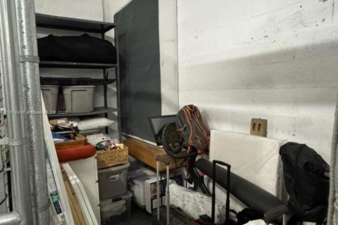 Condominio en alquiler en Miami, Florida, 2 dormitorios, 89.19 m2 № 1926412 - foto 20