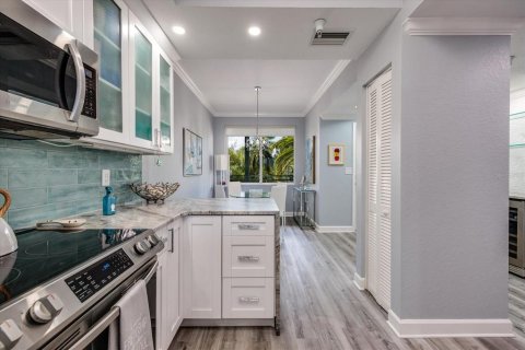 Condominio en venta en Saint Petersburg, Florida, 2 dormitorios, 133.31 m2 № 2134198 - foto 16