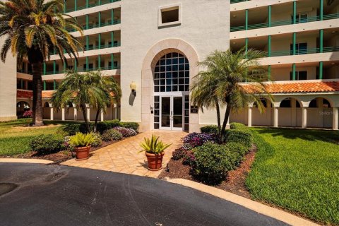 Condominio en venta en Saint Petersburg, Florida, 2 dormitorios, 133.31 m2 № 2134198 - foto 8
