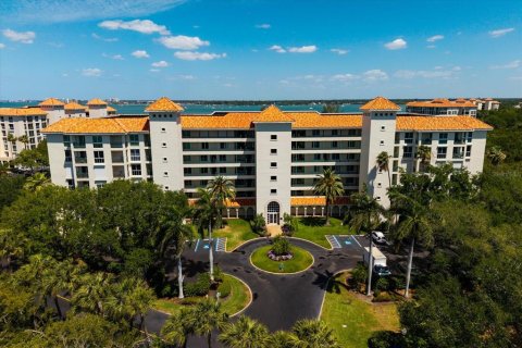 Condo in Saint Petersburg, Florida, 2 bedrooms  № 2134198