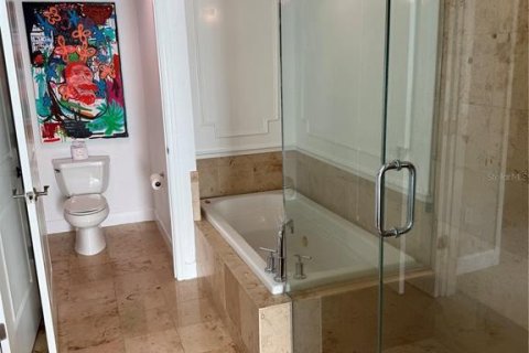 Condominio en alquiler en Orlando, Florida, 2 dormitorios, 196.95 m2 № 1904642 - foto 10