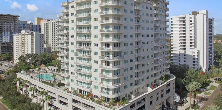 Condo in Orlando, Florida, 2 bedrooms № 1904642