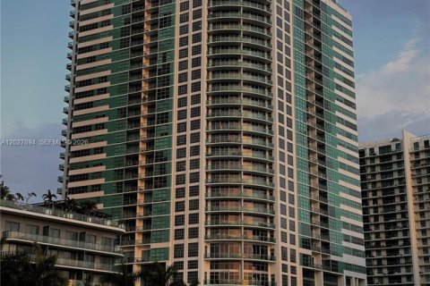 Condominio en alquiler en Miami, Florida, 2 dormitorios, 117.24 m2 № 2085643 - foto 22