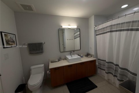 Condominio en alquiler en Miami, Florida, 2 dormitorios, 117.24 m2 № 2085643 - foto 14