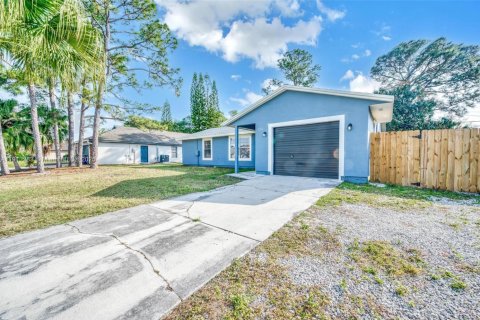 Casa en venta en Port St. Lucie, Florida, 3 dormitorios, 107.77 m2 № 1967244 - foto 1