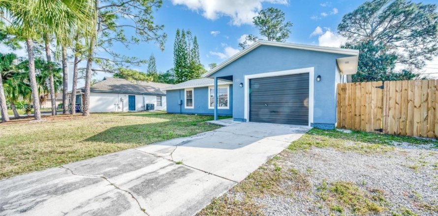Casa en Port St. Lucie, Florida 3 dormitorios, 107.77 m2 № 1967244