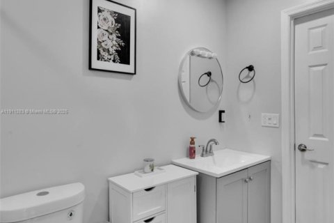 Casa en venta en Port St. Lucie, Florida, 3 dormitorios, 107.77 m2 № 1967244 - foto 12