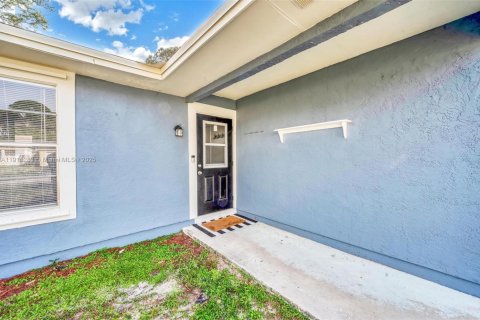 Casa en venta en Port St. Lucie, Florida, 3 dormitorios, 107.77 m2 № 1967244 - foto 3