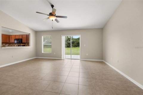 Casa en alquiler en Leesburg, Florida, 3 dormitorios, 117.15 m2 № 1885669 - foto 2