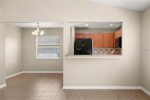 Casa en alquiler en Leesburg, Florida, 3 dormitorios, 117.15 m2 № 1885669 - foto 4