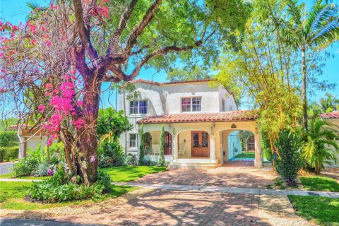 Casa en venta en Coral Gables, Florida, 5 dormitorios, 244.24 m2 № 1999849 - foto 4