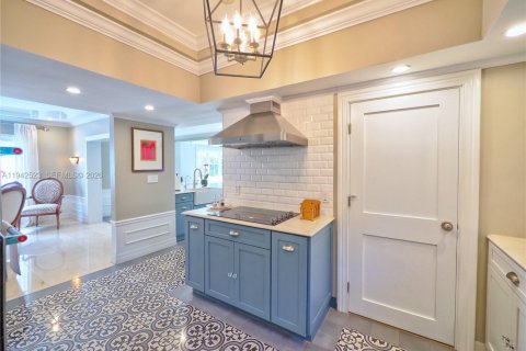 Casa en venta en Coral Gables, Florida, 5 dormitorios, 244.24 m2 № 1999849 - foto 28