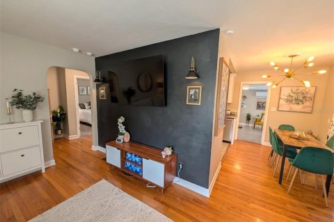 Villa ou maison à vendre à Saint Petersburg, Floride: 2 chambres, 96.62 m2 № 2147647 - photo 6