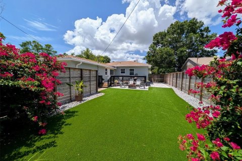 Villa ou maison à vendre à Saint Petersburg, Floride: 2 chambres, 96.62 m2 № 2147647 - photo 23