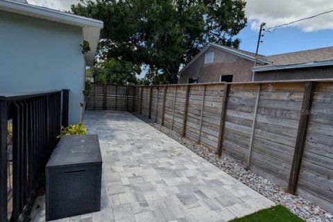 Villa ou maison à vendre à Saint Petersburg, Floride: 2 chambres, 96.62 m2 № 2147647 - photo 29