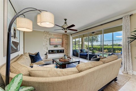 House in Bradenton, Florida 5 bedrooms, 354.33 sq.m. № 1821045 - photo 5