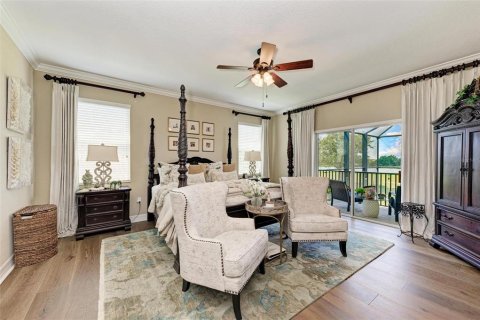 House in Bradenton, Florida 5 bedrooms, 354.33 sq.m. № 1821045 - photo 8