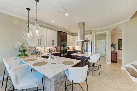House in Bradenton, Florida 5 bedrooms, 354.33 sq.m. № 1821045 - photo 16