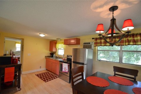 House in Arcadia, Florida 2 bedrooms, 61.32 sq.m. № 1807463 - photo 7