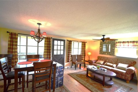 House in Arcadia, Florida 2 bedrooms, 61.32 sq.m. № 1807463 - photo 6