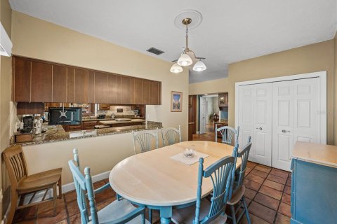 Casa en venta en Winter Haven, Florida, 3 dormitorios, 252.04 m2 № 1838779 - foto 19