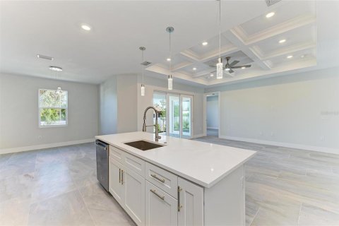 House in Venice, Florida 4 bedrooms, 169.64 sq.m. № 1655692 - photo 18