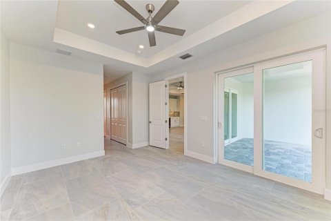 House in Venice, Florida 4 bedrooms, 169.64 sq.m. № 1655692 - photo 23