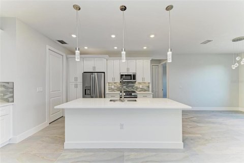 House in Venice, Florida 4 bedrooms, 169.64 sq.m. № 1655692 - photo 15