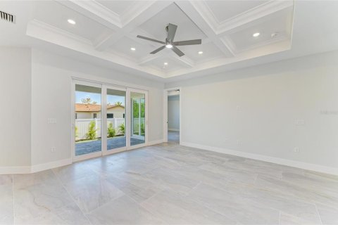 House in Venice, Florida 4 bedrooms, 169.64 sq.m. № 1655692 - photo 11
