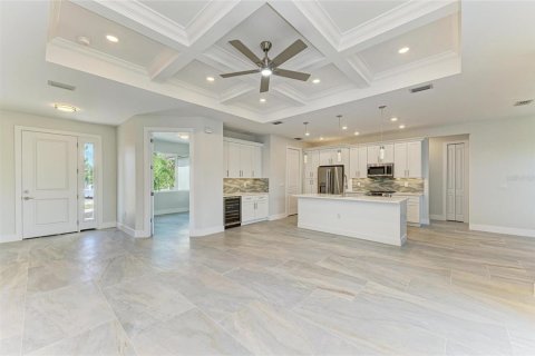 House in Venice, Florida 4 bedrooms, 169.64 sq.m. № 1655692 - photo 9