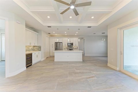 House in Venice, Florida 4 bedrooms, 169.64 sq.m. № 1655692 - photo 13