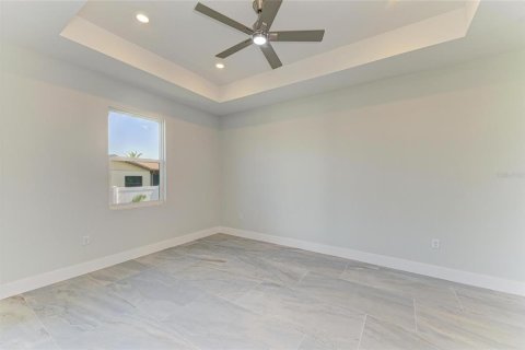 House in Venice, Florida 4 bedrooms, 169.64 sq.m. № 1655692 - photo 21