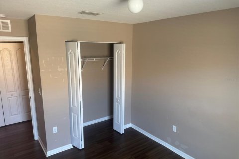 Townhouse in Brandon, Florida 3 bedrooms, 138.98 sq.m. № 1717779 - photo 22