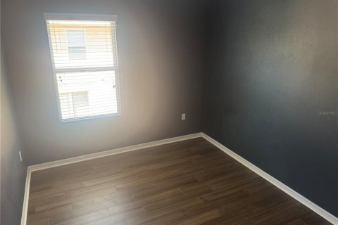 Townhouse in Brandon, Florida 3 bedrooms, 138.98 sq.m. № 1717779 - photo 23