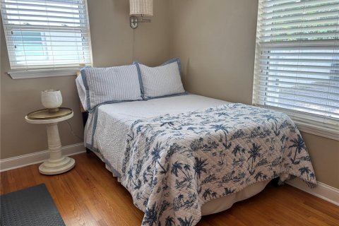 Villa ou maison à louer à Saint Petersburg, Floride: 3 chambres, 252.32 m2 № 1868851 - photo 12