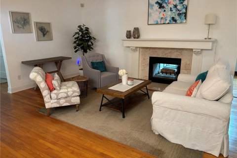 Villa ou maison à louer à Saint Petersburg, Floride: 3 chambres, 252.32 m2 № 1868851 - photo 5