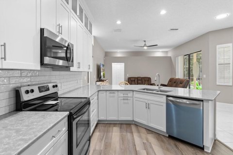 House in Lecanto, Florida 3 bedrooms, 176.98 sq.m. № 1879397 - photo 17