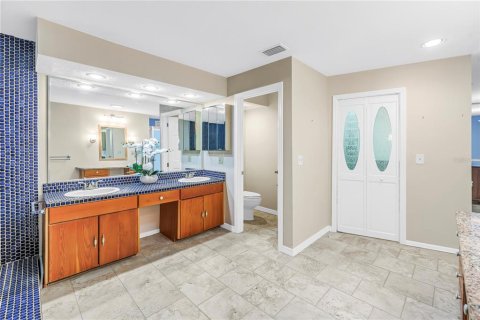 Casa en venta en Clearwater, Florida, 4 dormitorios, 265.7 m2 № 2199897 - foto 9