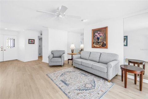 Casa en venta en Clearwater, Florida, 4 dormitorios, 265.7 m2 № 2199897 - foto 15