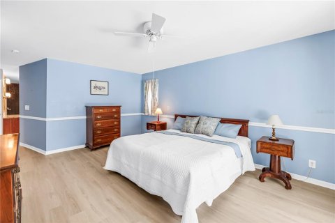 Casa en venta en Clearwater, Florida, 4 dormitorios, 265.7 m2 № 2199897 - foto 7