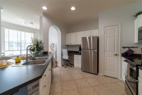 Condominio en alquiler en Orlando, Florida, 1 dormitorio, 81.1 m2 № 2103643 - foto 3