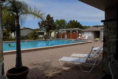 House in North Port, Florida 3 bedrooms, 70.23 sq.m. № 1877163 - photo 20