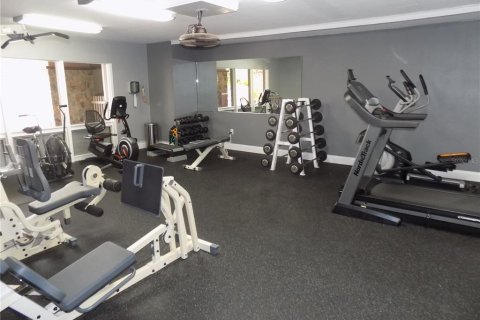 House in North Port, Florida 3 bedrooms, 70.23 sq.m. № 1877163 - photo 18