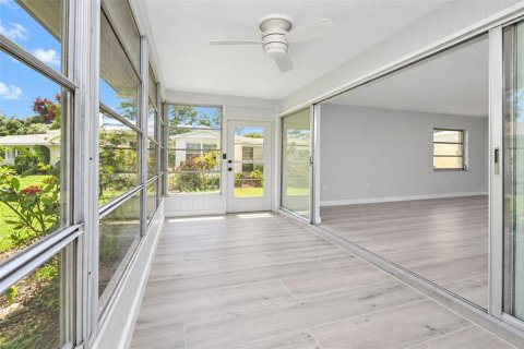 Condo in Nokomis, Florida, 2 bedrooms  № 2396324 - photo 16