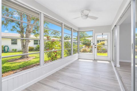 Condo in Nokomis, Florida, 2 bedrooms  № 2396324 - photo 15