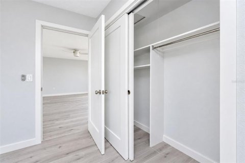 Condo in Nokomis, Florida, 2 bedrooms  № 2396324 - photo 30