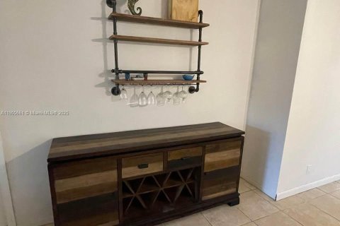 Купить кондоминиум в Лайтхаус-Пойнт, Флорида 2 спальни, 91.42м2, № 1966636 - фото 12