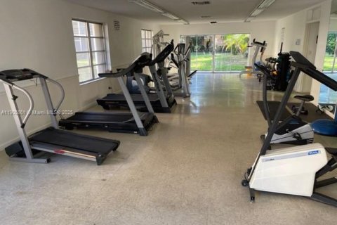 Купить кондоминиум в Лайтхаус-Пойнт, Флорида 2 спальни, 91.42м2, № 1966636 - фото 30